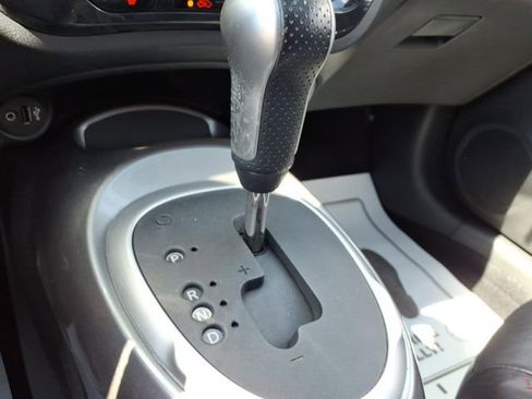 Used 2012 Nissan Juke SL FWD image 21