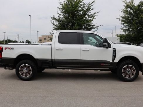 Used 2024 Ford F350 King Ranch AWD/4WD image 9