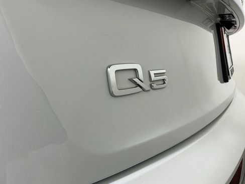 Used 2022 Audi Q5 2.0T Premium w/ Convenience Package AWD/4WD image 32