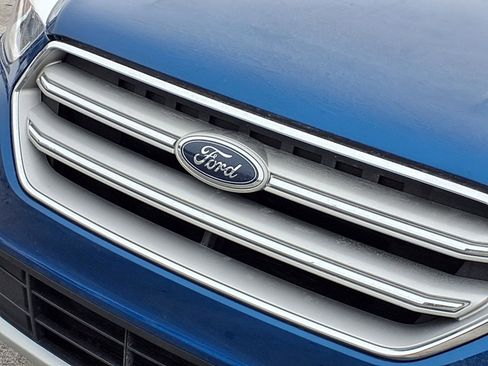 Used 2018 Ford Escape SE image 30