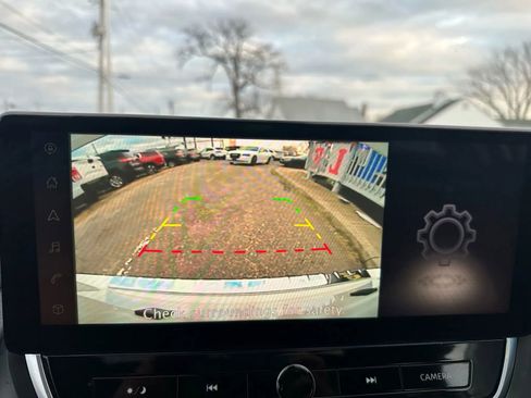 Used 2023 Nissan Altima 2.5 SV w/ SV Premium Package image 41