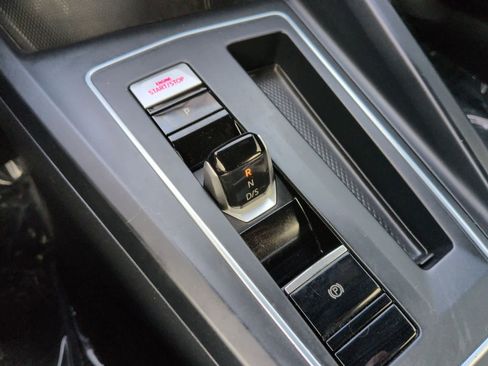 Used 2022 Volkswagen GTI S image 32