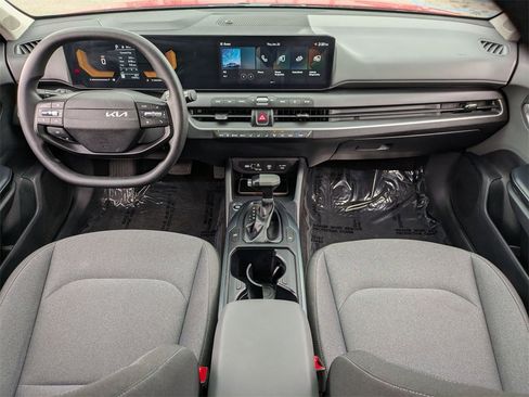 Used 2025 Kia K4 LXS image 25