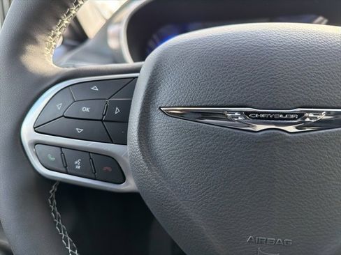 New 2026 Chrysler Pacifica Select image 21