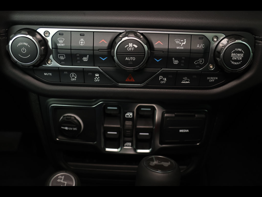 New 2026 Jeep Wrangler Unlimited Sahara AWD/4WD image 21
