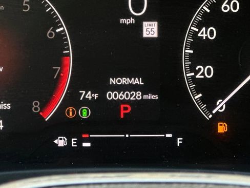 Used 2025 Honda Civic Sport image 28