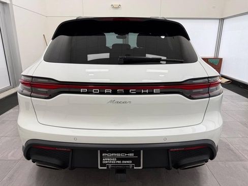 Certified 2025 Porsche Macan AWD/4WD image 6