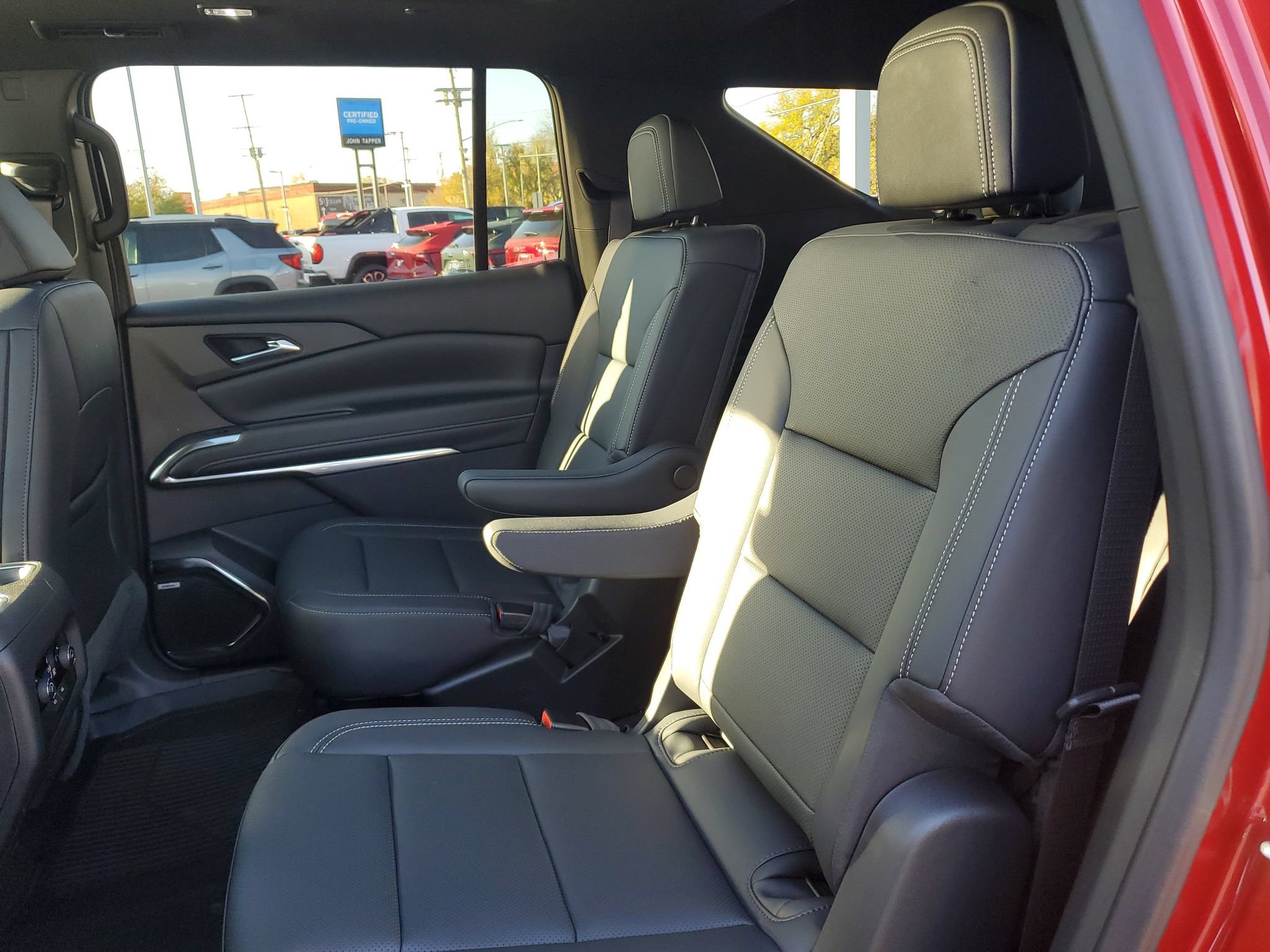New 2027 Chevrolet Traverse LT w/ Enhanced Driving Package AWD/4WD image 11