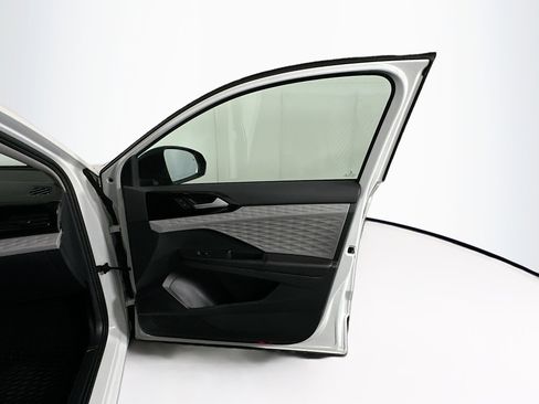 Used 2022 Volkswagen Taos S w/ IQ Drive S Package image 29