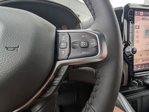 New 2026 RAM 1500 4x4 Crew Cab image 24