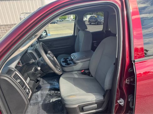 Used 2017 RAM 1500 Express image 10