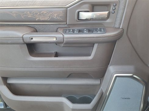 New 2025 RAM 2500 Limited image 25