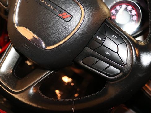 Used 2023 Dodge Challenger SXT RWD image 27