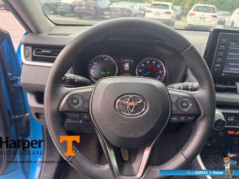Used 2021 Toyota RAV4 XLE w/ Convenience Package AWD/4WD image 16
