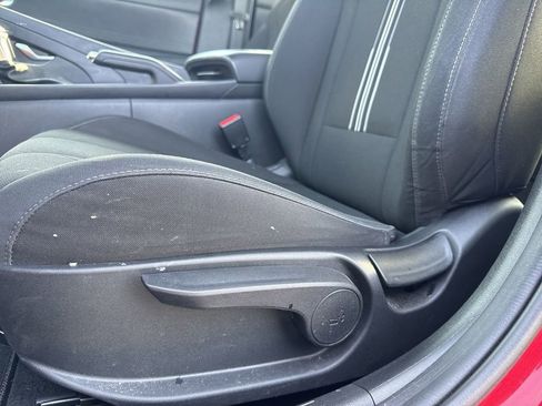 Used 2023 Hyundai Elantra SEL image 17