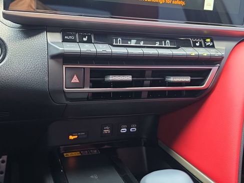 Used 2025 Toyota Camry XSE FWD image 26