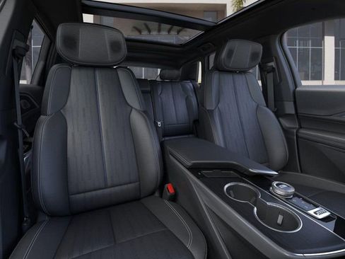 New 2025 Cadillac Lyriq Luxury w/ LPO, Floor Liner Package image 16