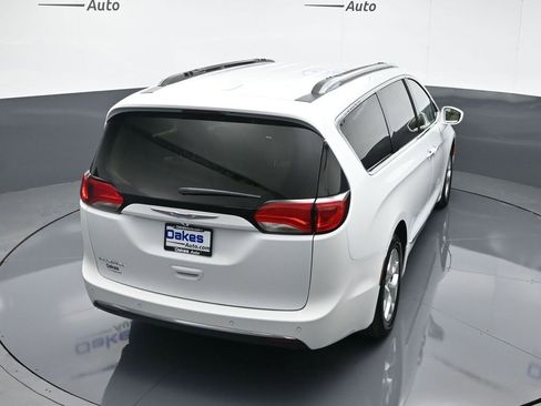 Used 2020 Chrysler Pacifica Touring-L Plus w/ Tire & Wheel Group image 55