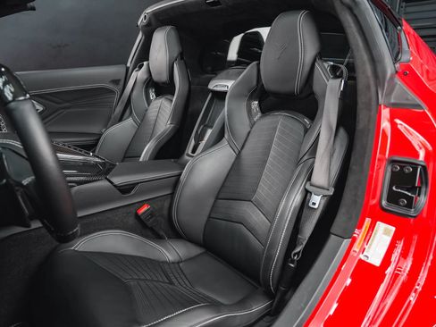 Used 2024 Chevrolet Corvette Z06 RWD image 42
