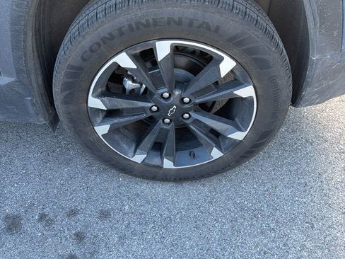 Used 2025 Chevrolet Equinox RS w/ Safety and Technology Package image 9