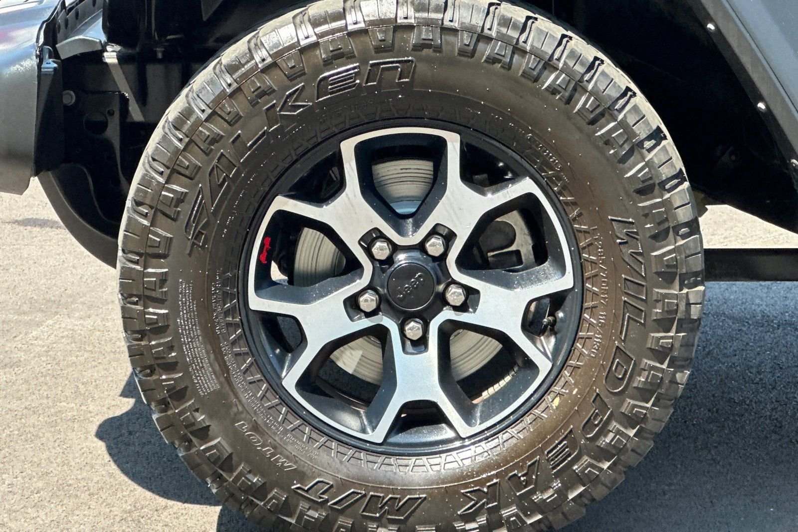 Used 2021 Jeep Wrangler Unlimited Rubicon w/ Cold Weather Group AWD/4WD image 34