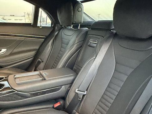 Used 2020 Mercedes-Benz S 560 4MATIC Sedan image 11