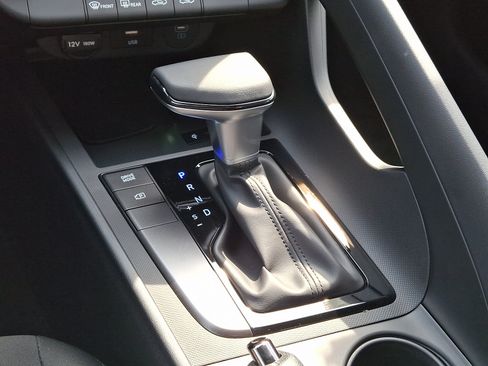 Certified 2025 Hyundai Elantra Sport FWD image 10