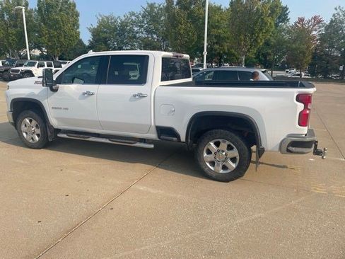 Used 2023 Chevrolet Silverado 2500 LTZ w/ LTZ Convenience Package AWD/4WD image 2