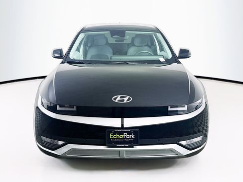 Used 2024 Hyundai Ioniq 5 SEL image 2