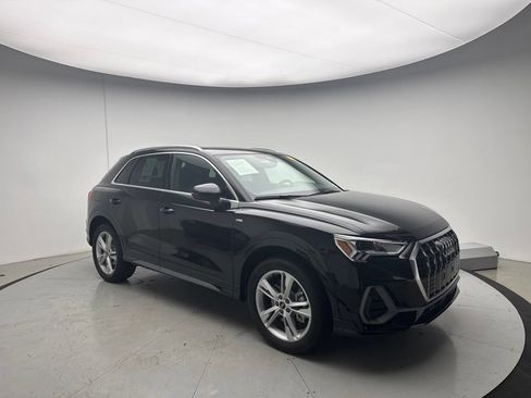 Used 2022 Audi Q3 2.0T Premium Plus AWD/4WD image 25