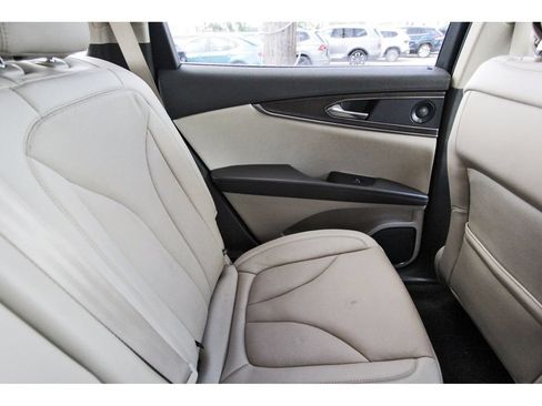 Used 2020 Lincoln Nautilus Reserve w/ Cargo Utility Package FWD image 14