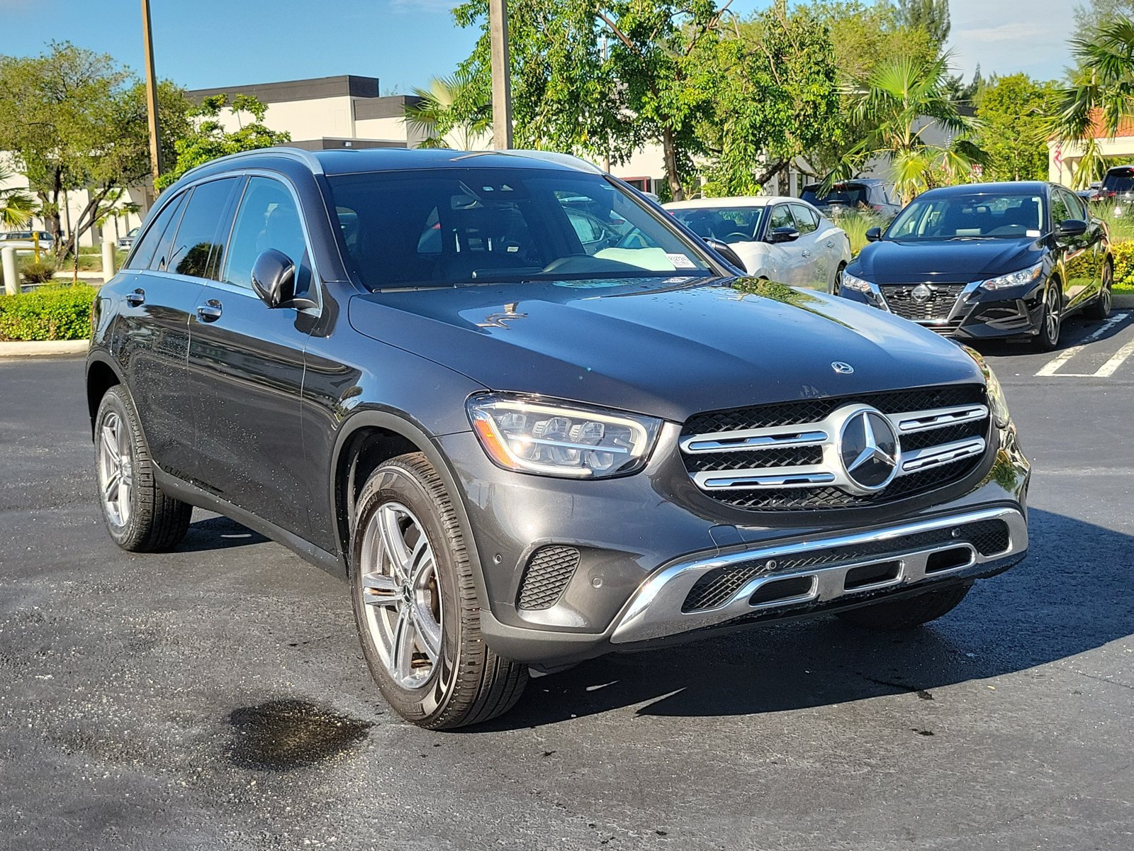 Used 2022 Mercedes-Benz GLC 300 image 3