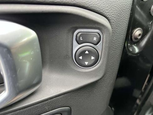 Used 2022 Jeep Gladiator Rubicon image 17