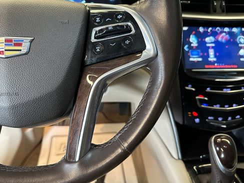 Used 2016 Cadillac XTS Premium AWD/4WD image 12