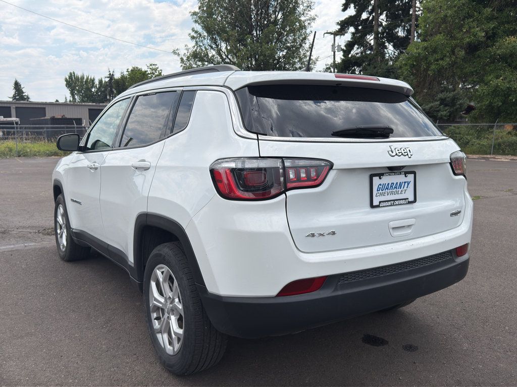 Used 2024 Jeep Compass Latitude AWD/4WD image 24