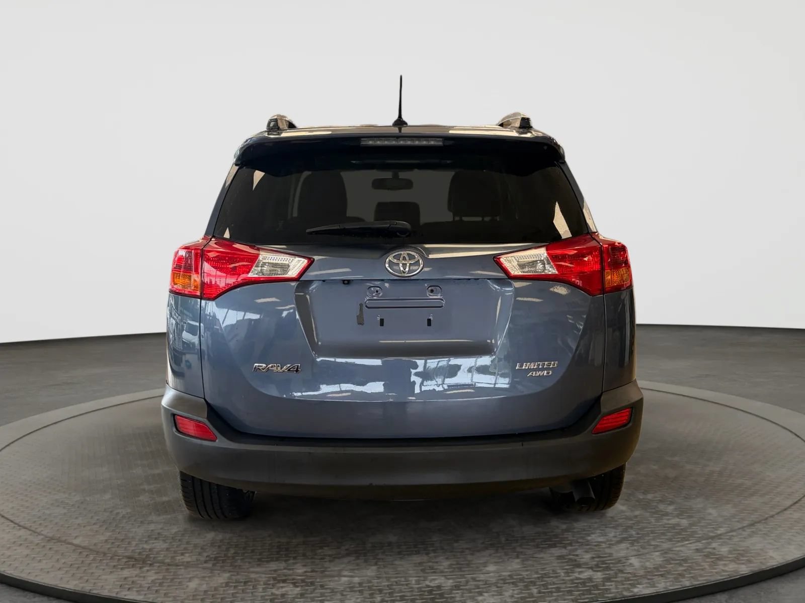 Used 2014 Toyota RAV4 Limited AWD/4WD image 9