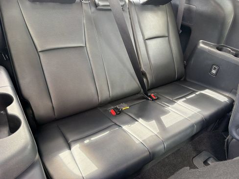 Used 2026 Toyota Highlander XLE AWD/4WD image 24