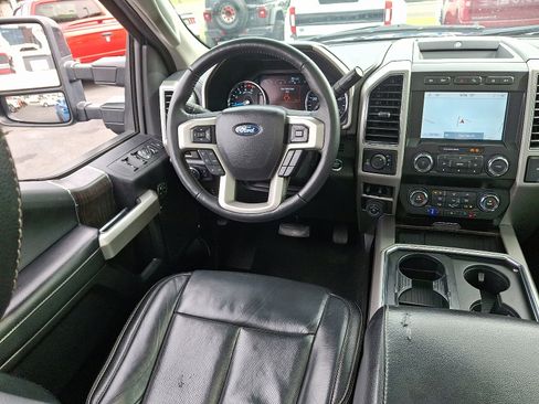 Used 2020 Ford F250 Lariat image 14