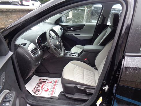 Used 2020 Chevrolet Equinox LS w/ LPO, Floor Liner Package AWD/4WD image 10