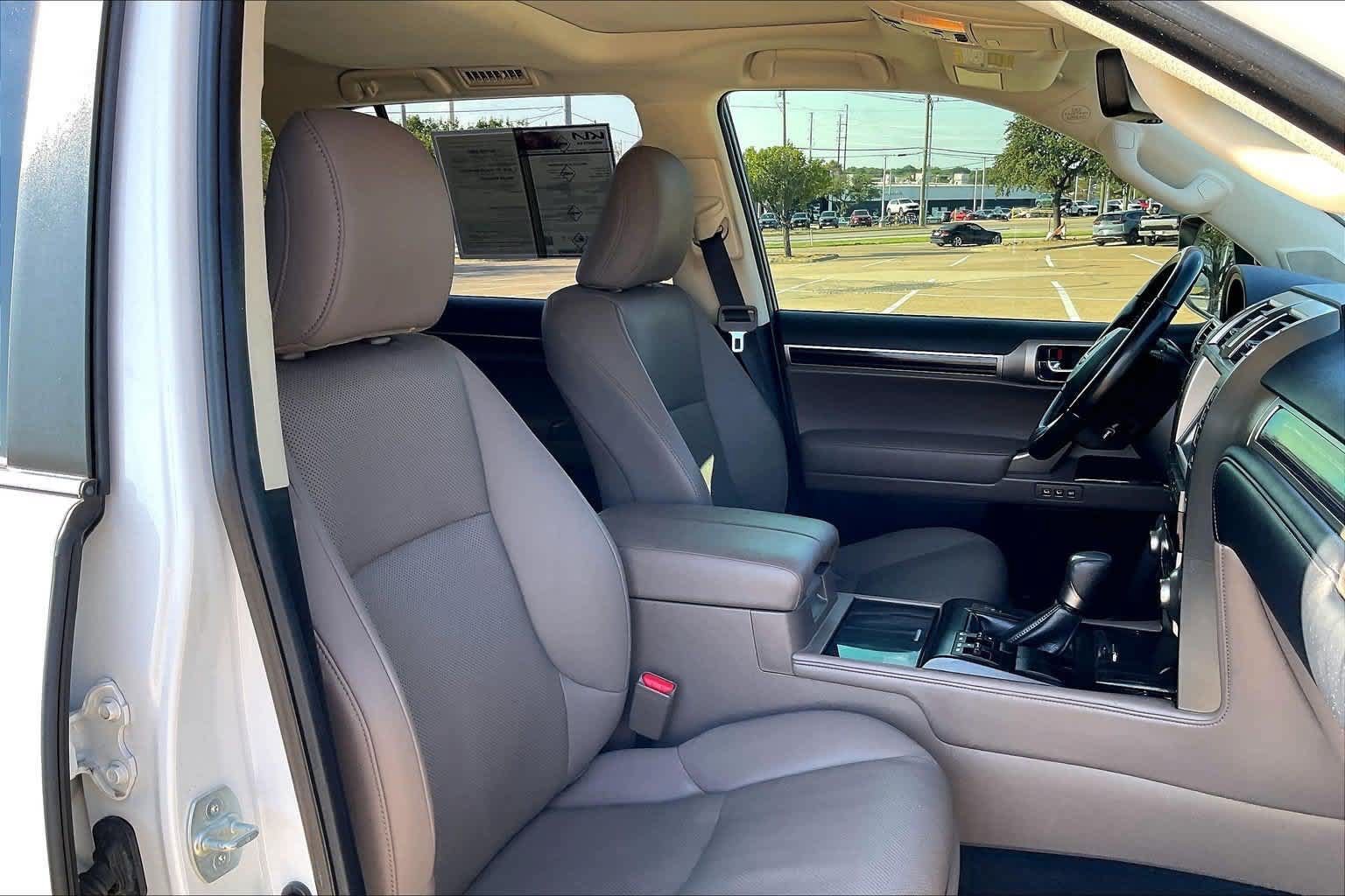 Used 2020 Lexus GX 460 Premium w/ Premium Package AWD/4WD image 13