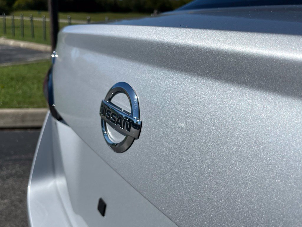 Used 2020 Nissan Versa S FWD image 9