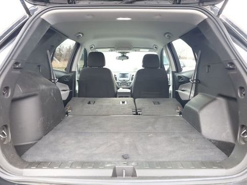 Used 2022 Chevrolet Equinox LS w/ LS Convenience Package image 27