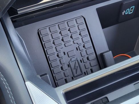 New 2026 Ford F350 Platinum w/ Tremor Off-Road Package image 21