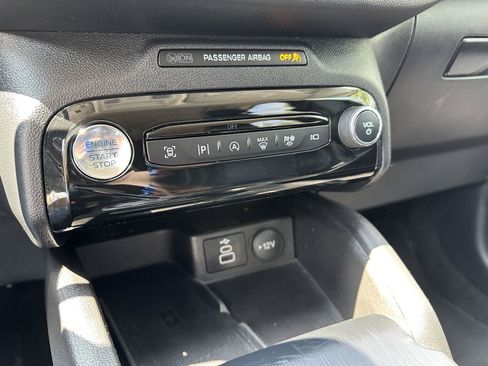 Used 2024 Ford Escape Platinum AWD/4WD image 27