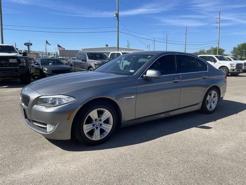 Used 2012 BMW 528i xDrive Sedan image 4