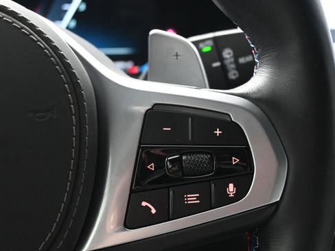 Used 2025 BMW X5 M60i image 22