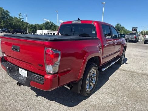 Used 2019 Toyota Tacoma Limited AWD/4WD image 5