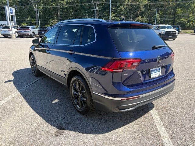 Used 2024 Volkswagen Tiguan SE AWD/4WD image 6