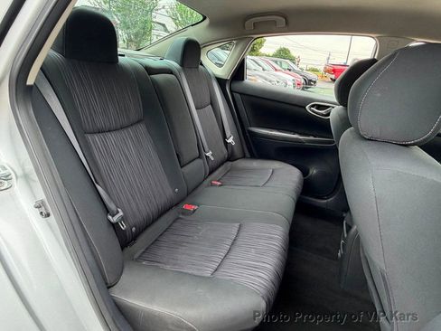 Used 2019 Nissan Sentra SV FWD image 16