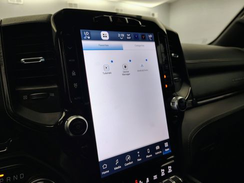 Used 2022 RAM 1500 Limited w/ Body Color Bumper Group image 5